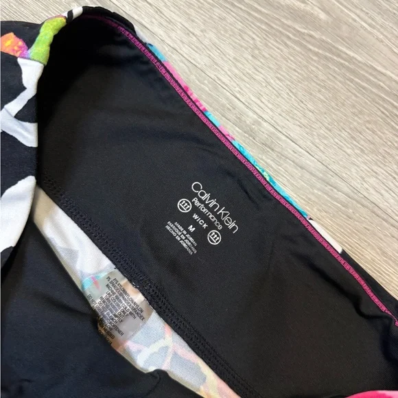 •CALVIN KLEIN PERFORMANCE• FLORAL BIKER SHORTS - Picture 3 of 6